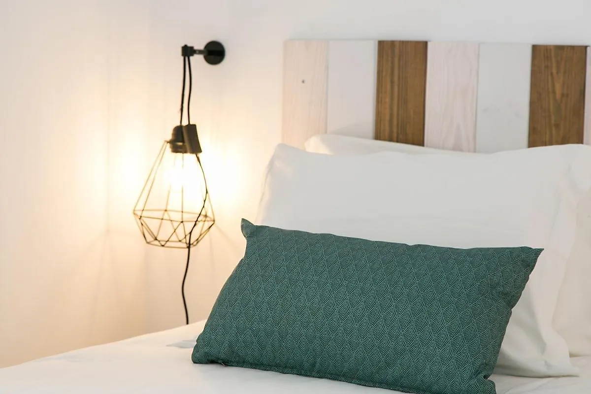 Lovelystay - Cozy 3Bdr Apartment In Estrela Lisboa 0*,